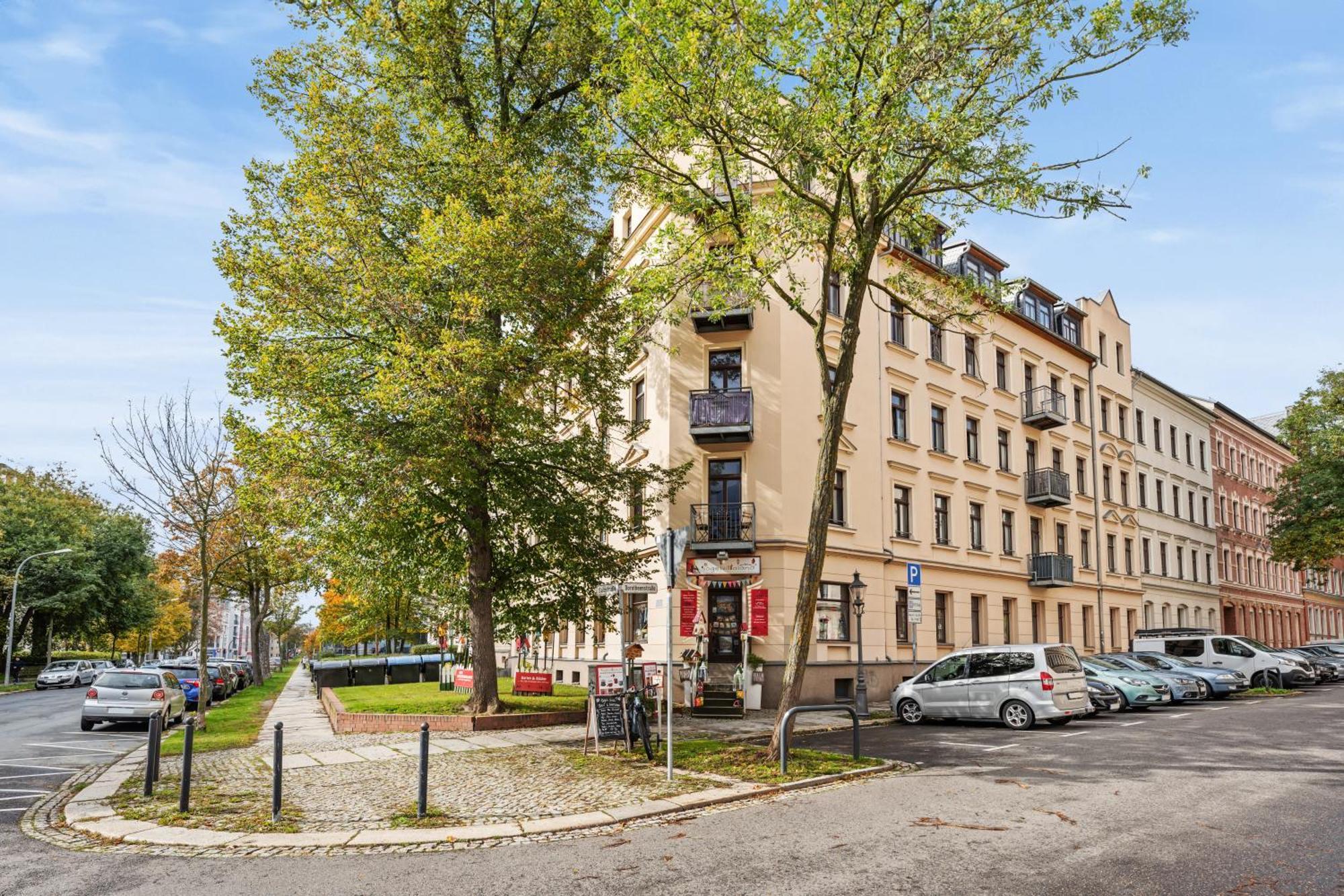 Edler Wohnraum Schlossteich-suite 3 Sz Mit Zwei Balkonen, Kaffeevollautomat, Kamin, Klima, Lift & Zwei Parkplaetzen Apartment Chemnitz
