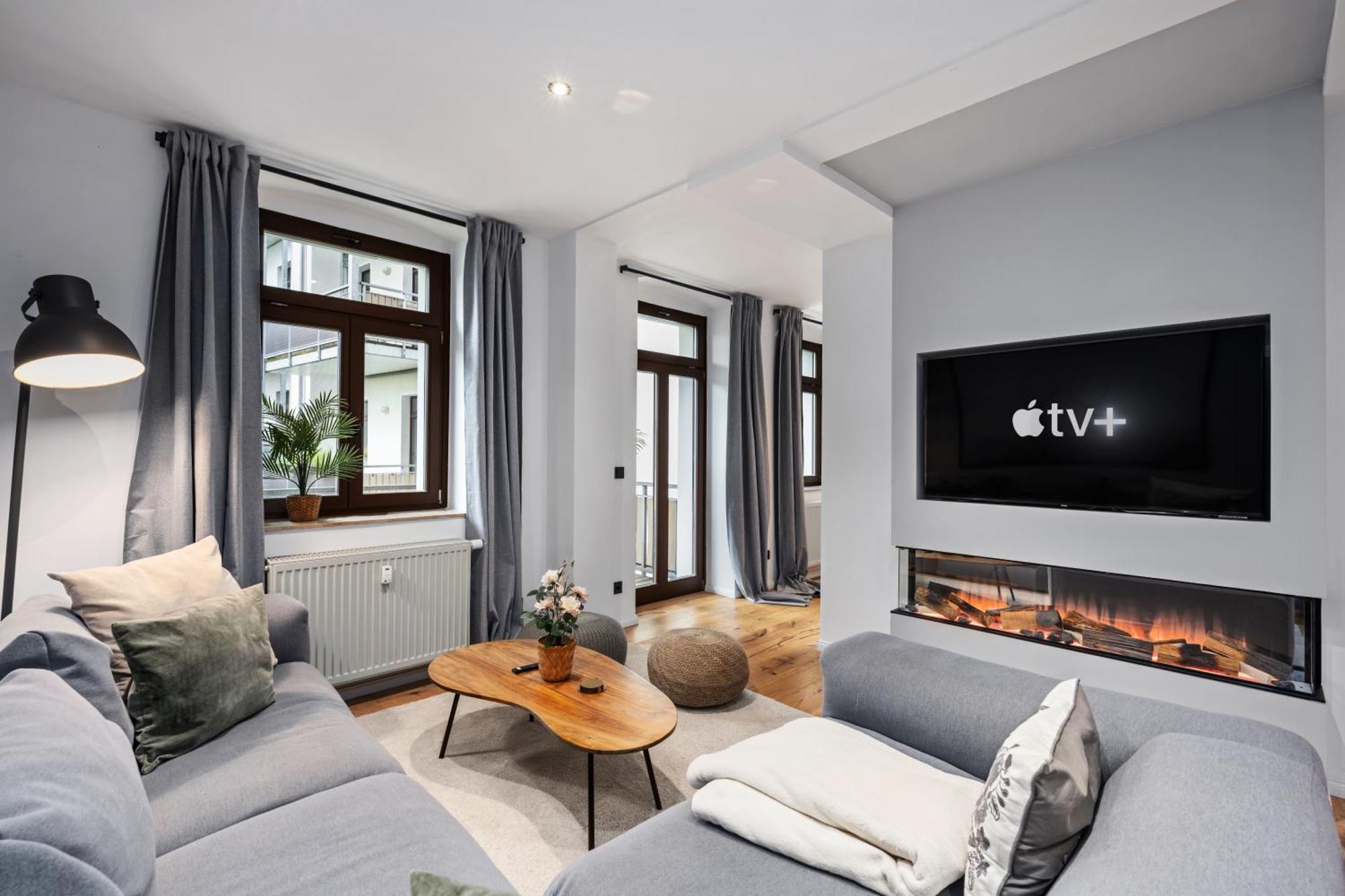 Edler Wohnraum Schlossteich-suite 3 Sz Mit Zwei Balkonen, Kaffeevollautomat, Kamin, Klima, Lift & Zwei Parkplaetzen Apartment *