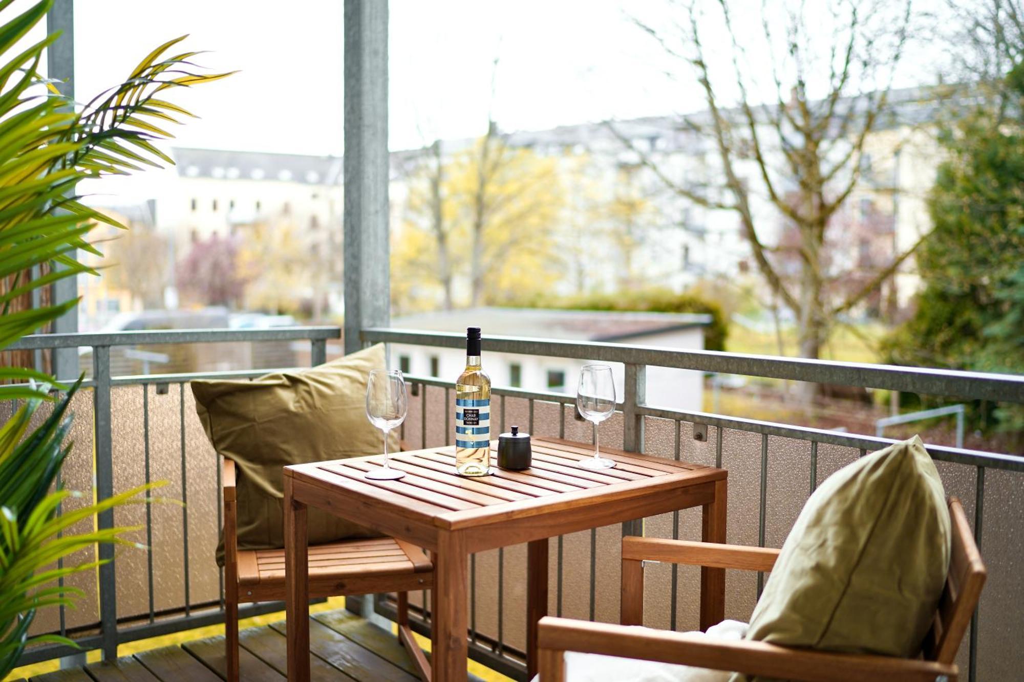 Apartment Edler Wohnraum Schlossteich-suite 3 Sz Mit Zwei Balkonen, Kaffeevollautomat, Kamin, Klima, Lift & Zwei Parkplaetzen Chemnitz